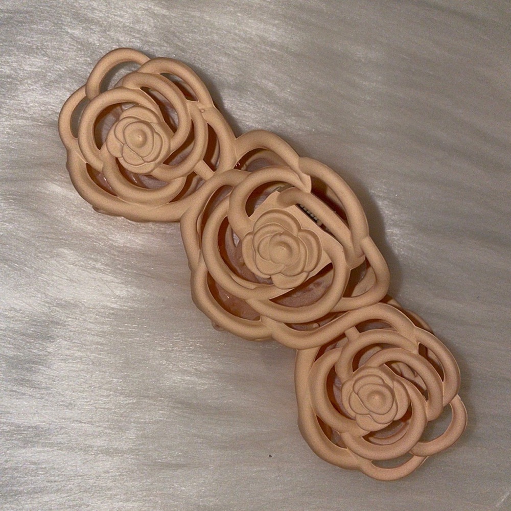 Light Cream Hair Claw